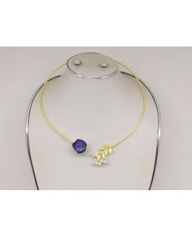 MATTE GOLD HASHULI WITH REAL BLUE STONE & PEARL WORK
